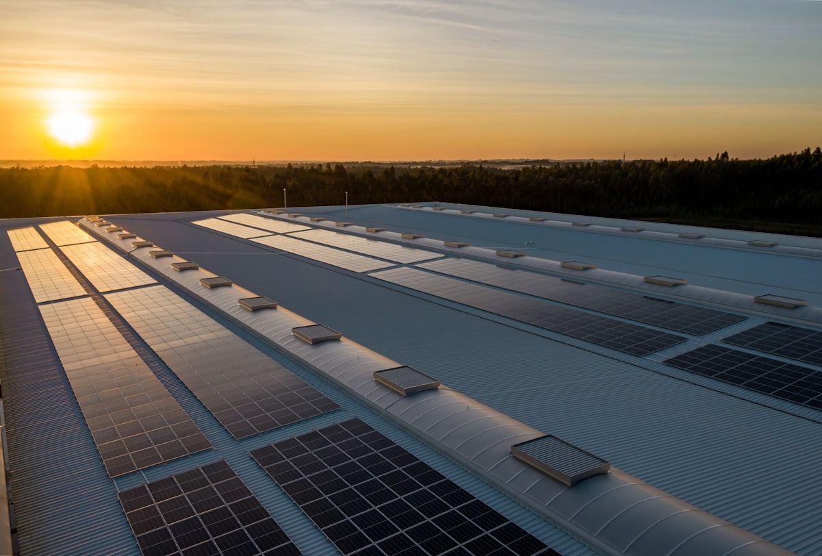 LEG ab 2026: Wie STWE-Miteigentümer mit Solarstrom Nebenkosten senken